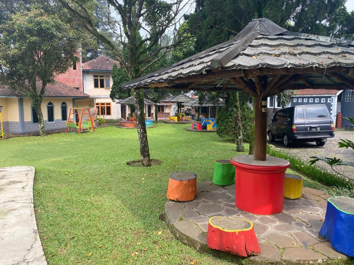 Hotel Puspa Sari Ciater Exteriér fotografie
