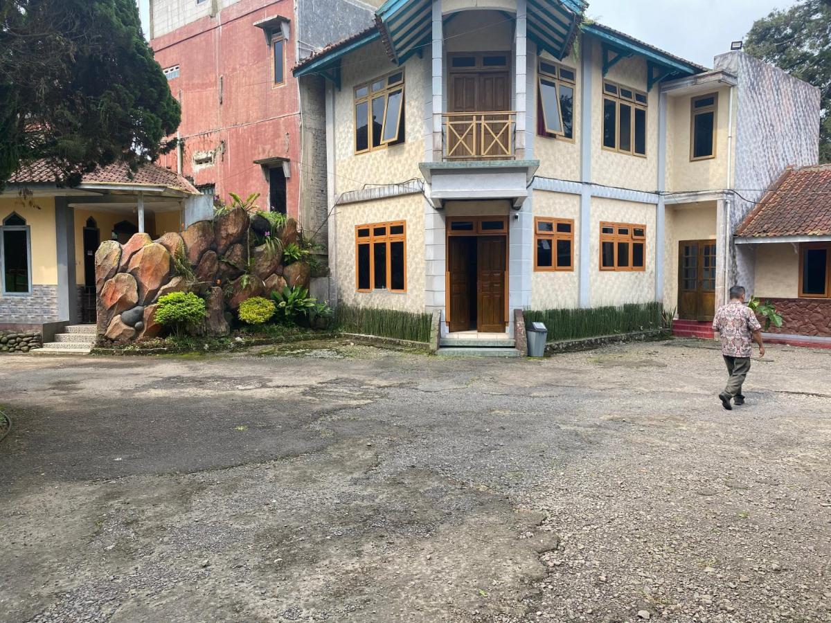 Hotel Puspa Sari Ciater Exteriér fotografie