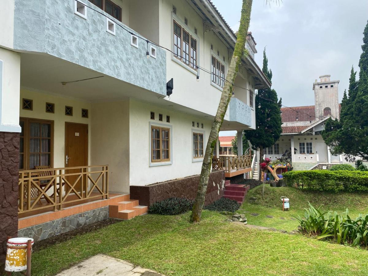Hotel Puspa Sari Ciater Exteriér fotografie