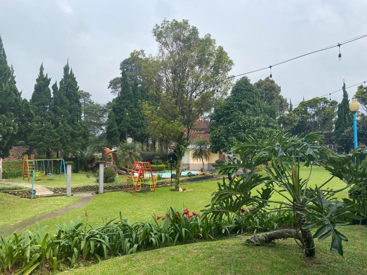 Hotel Puspa Sari Ciater Exteriér fotografie