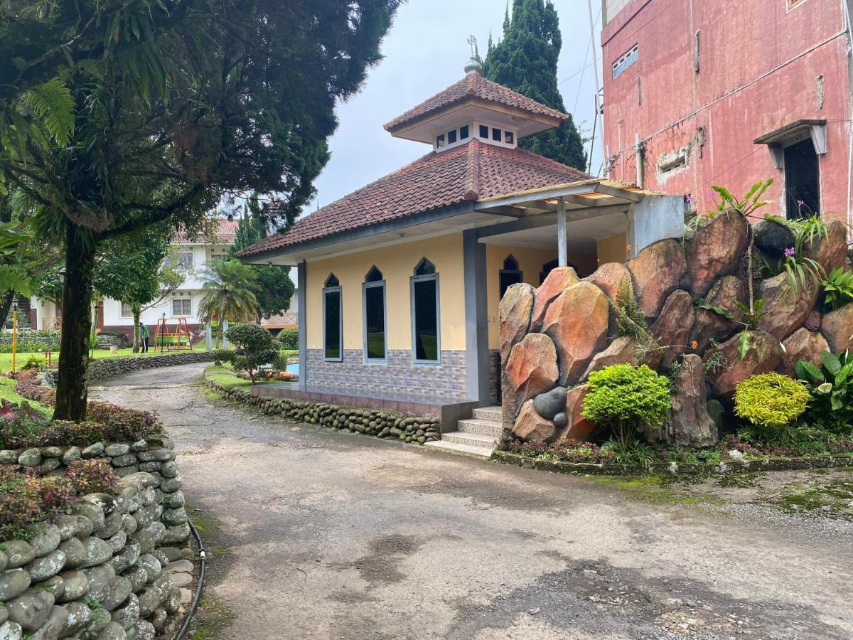 Hotel Puspa Sari Ciater Exteriér fotografie